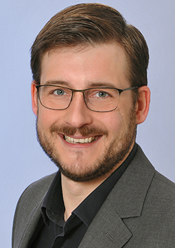 Ein Mann lächelt in die Kamera. (Quelle: © privat) Ein Mann lächelt in die Kamera.